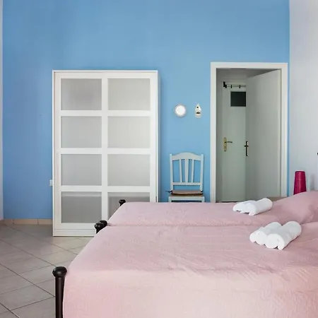 Cozy & Peaceful In Chalki Διαμέρισμα *